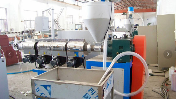 Weiche PVC-Garten-Plastikfaser-umsponnene verstärkte Rohr-Maschinen-Schlauchleitungs-Maschine