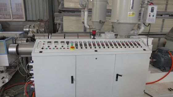 10-20 M/Min PVC-PET pp. einzelne Wand-gewölbte Rohr-Maschine