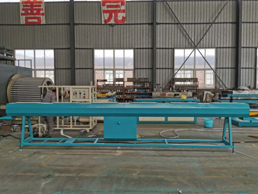 Motor-37KW PVC-Rohr-Verdrängungs-Maschinen-Fertigungsstraße-Doppelschneckenextruder