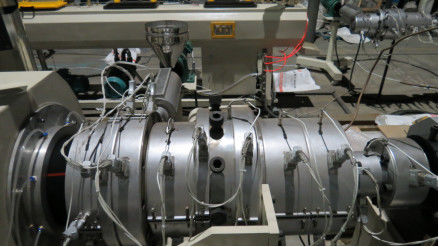 PET Rohr-Verdrängungs-Linie Hochleistungskunststoff-Rohr-Linie 110-315mm HDPE-pp.