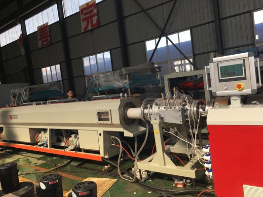 Plastik-PVC-Abwasser-elektrischer Leitungsrohr-Extruder vollautomatisch