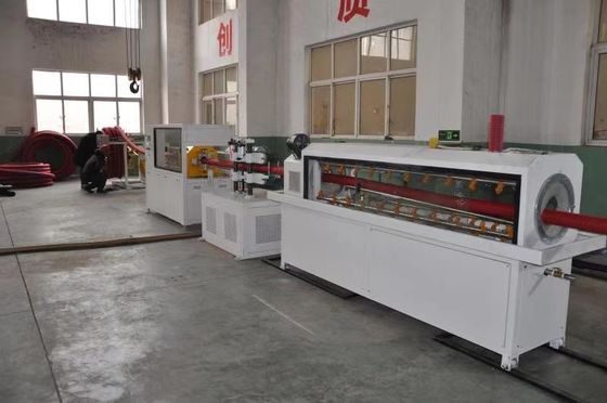 HDPE einzelne Wand-gewölbte Rohr-Verdrängungs-Linie 20mm Durchmesser/Herstellungs-Maschine