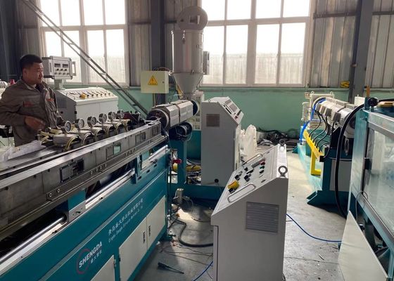 160-450mm HDPE pp. wässern Gasversorgungs-einzelne Schrauben-Plastikextruder-Maschine
