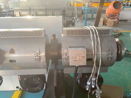 Rohr PVC-180-250kg/Hr, das Maschine konischen Doppelschneckenextruder herstellt