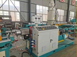 HDPE 110mm einzelne Wand-gewölbte Rohr-Extruder-Verdrängungs-Linie